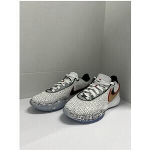 Nike LeBron 20 The Debut DJ5423 100 Size 7 Men White Black Basketball Lakers